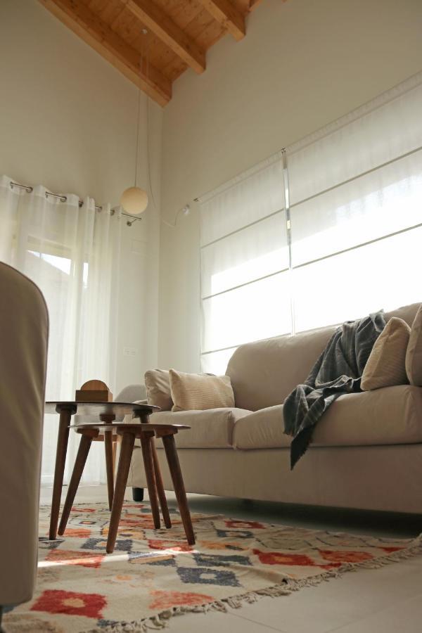 Casa Anida En Hualle Valdaliga 外观 照片