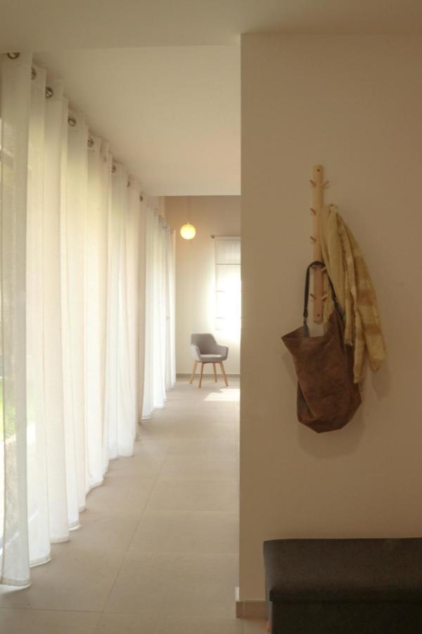 Casa Anida En Hualle Valdaliga 外观 照片