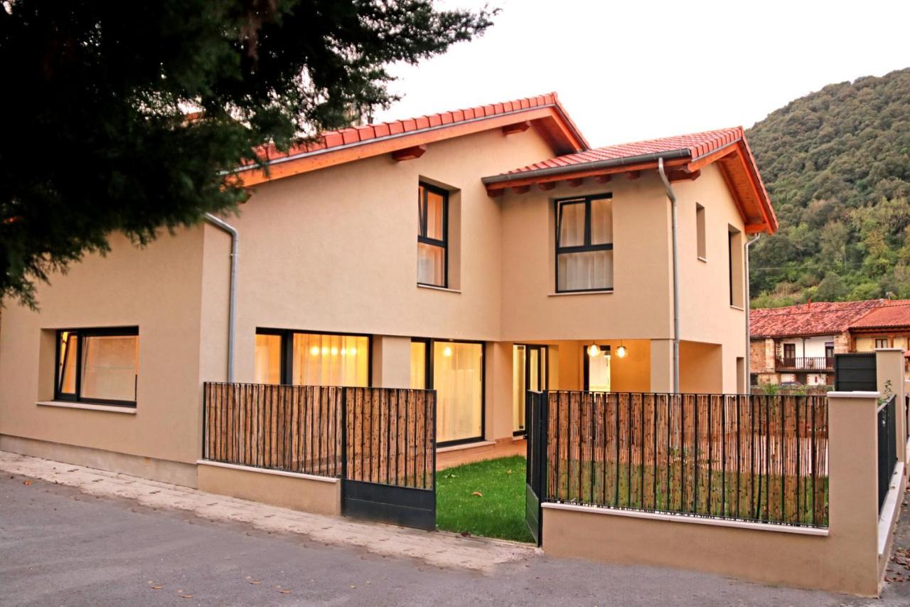 Casa Anida En Hualle Valdaliga 外观 照片